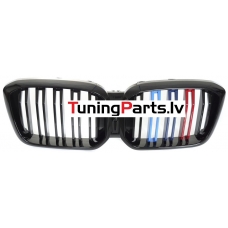 BMW X3 G01 LCI (21-25), X4 G02 LCI (21-25) priekšējās restes melnas/glancētas dubultās 3 krāsu BMW X3 G01 LCI (21-25), X4 G02 LCI (21-25) priekšējās restes melnas/glancētas dubultās 3 krāsu