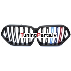 BMW X6 G06 (19-23) priekšējās restes melnas/glancētas dubultās 3 krāsu