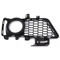 BMW F30/F31 (11-18) priekšējā M-pack bampera miglas luktura reste, labā puse