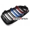 BMW F20/F21 (15-18) priekšējās restes melnas/glancētas dubultās 3 krāsu BMW F20/F21 (15-18) priekšējās restes melnas/glancētas dubultās 3 krāsu