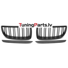 BMW E90/E91 (05-08) priekšējās restes + uzlikas melnas/matētas dubultās BMW E90/E91 (05-08) priekšējās restes + uzlikas melnas/matētas dubultās