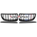 BMW E90/E91 (05-08) priekšējās restes + uzlikas melnas/glancētas 3 krāsu dubultās