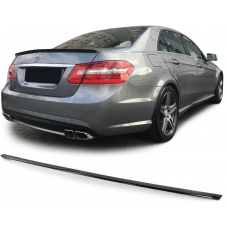 Mercedes W212 (09-...) uzlika uz bagāžnieka, karbona